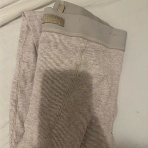 Gray Ribbed Leggings